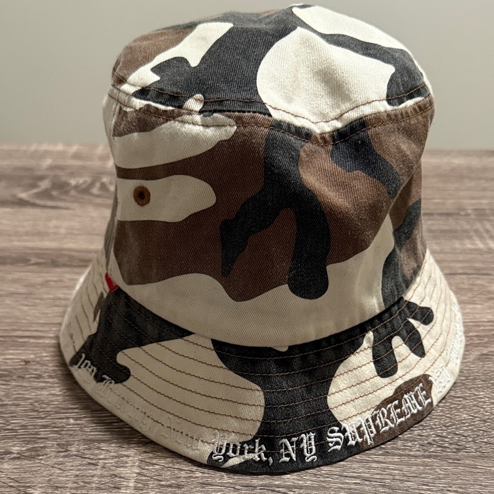 Supreme  Camo Bucket Hat - Black, Brown, Cream